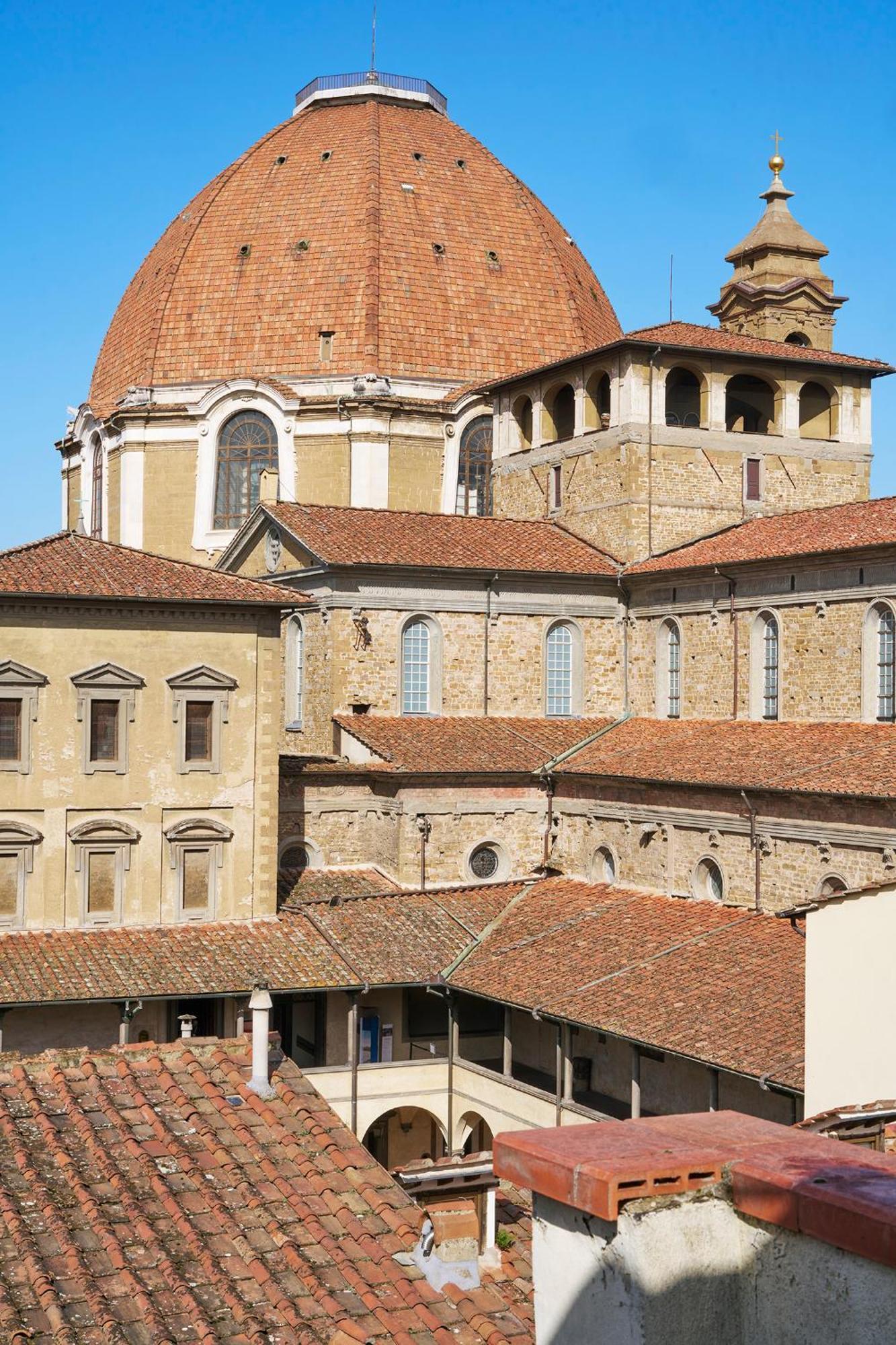 On The Duomo - Super Chic Apartment Firenze Bagian luar foto